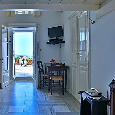 Aparthotel Cori Rigas Fira (Santorini)
