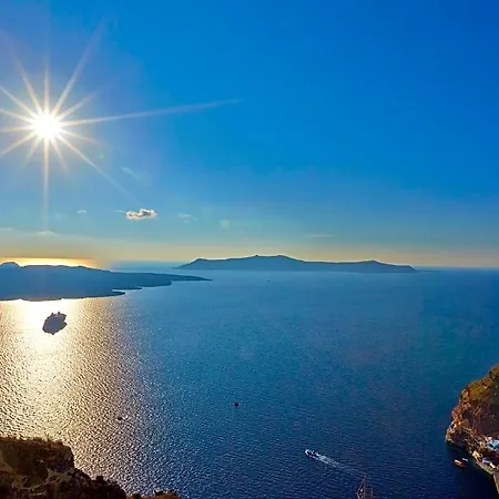 Cori Rigas 4* Fira (Santorini)