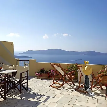 Cori Rigas Aparthotel Fira (Santorini)