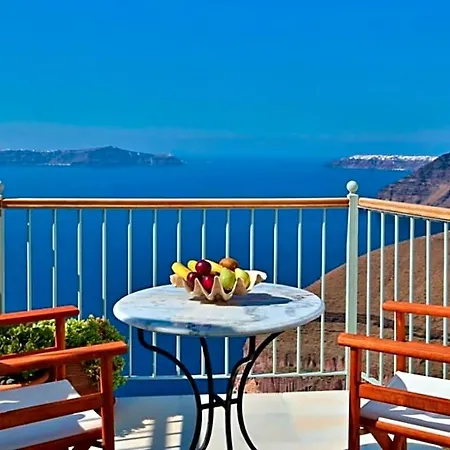 Cori Rigas Aparthotel Fira (Santorini)