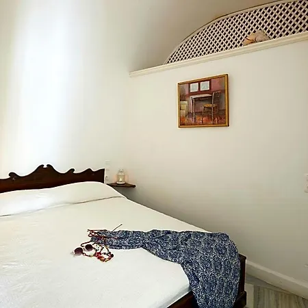 Cori Rigas Aparthotel 4*