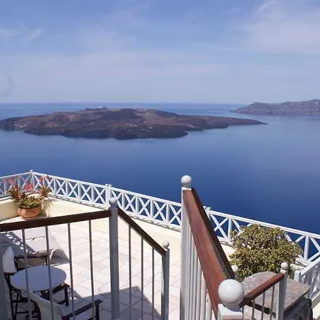 Cori Rigas מלון דירות 4*