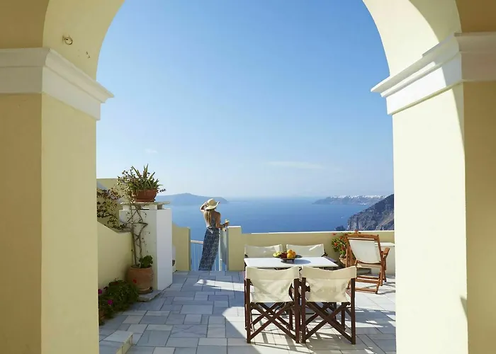 Cori Rigas 4* Φηρά