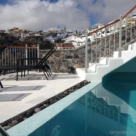 Cori Rigas Aparthotel Fira (Santorini)