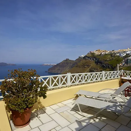 Cori Rigas Aparthotel Fira (Santorini)