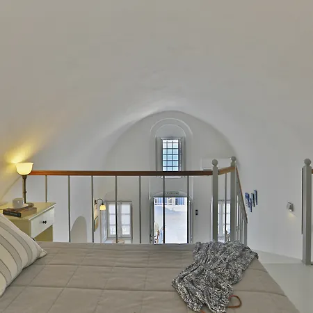 Cori Rigas 4* Fira (Santorini)