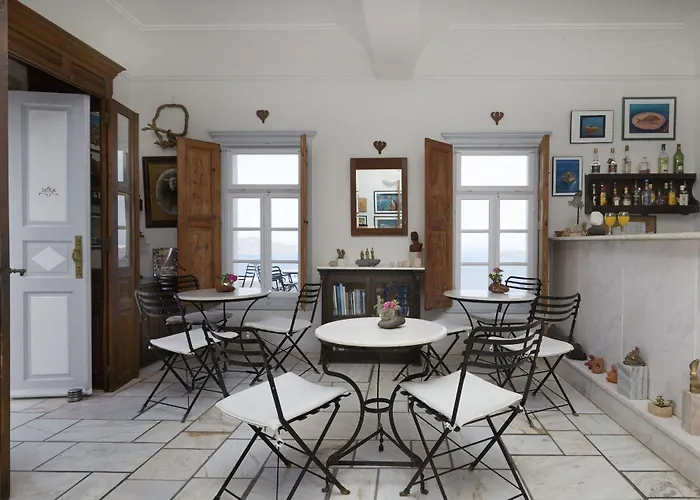 Cori Rigas Appart hôtel