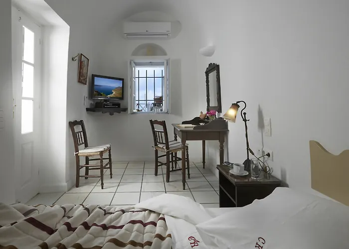 Cori Rigas 4* Fira (Santorini)