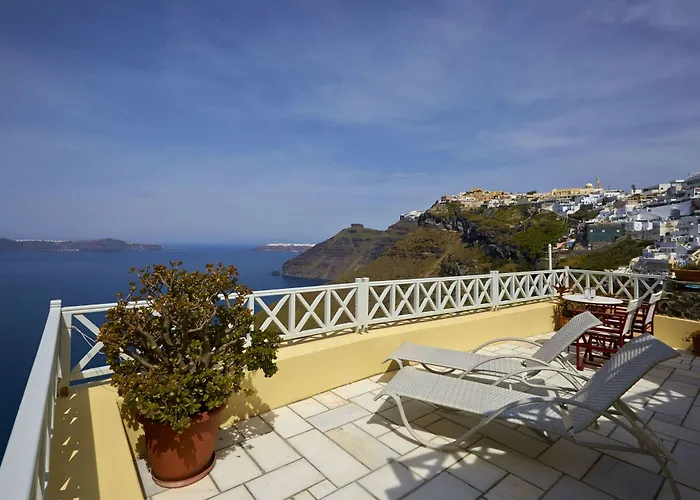 Cori Rigas Aparthotel Fira (Santorini)