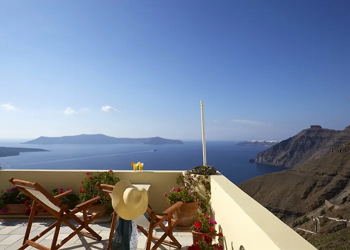 Cori Rigas Aparthotel Fira (Santorini)