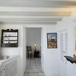 Cori Rigas 4*
